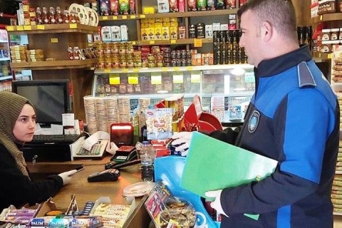 Zabıtadan koronavirüs bilgilendirmesi