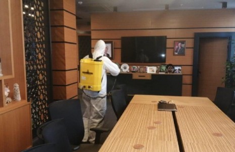 Altınova Belediyesi’nin tüm birimleri ilaçlandı