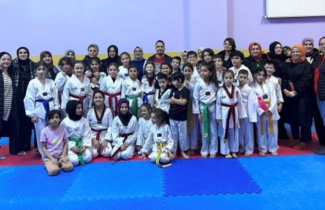 Altınova, teakwondoda da marka