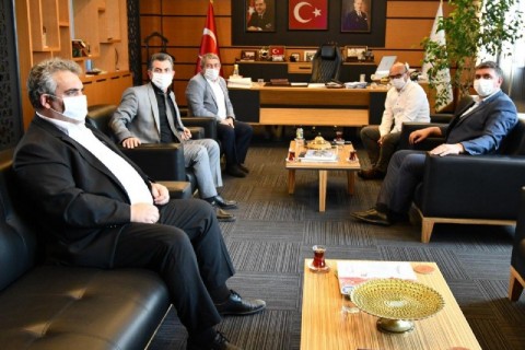 MHP’den Başkan Oral’a ziyaret