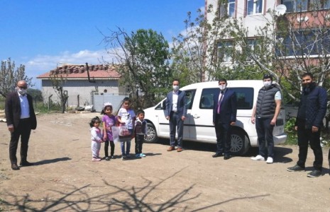 23 Nisan doğumlu çocuklara sürpriz pasta