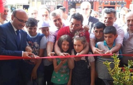 Altınova Gençlik Merkezi açıldı