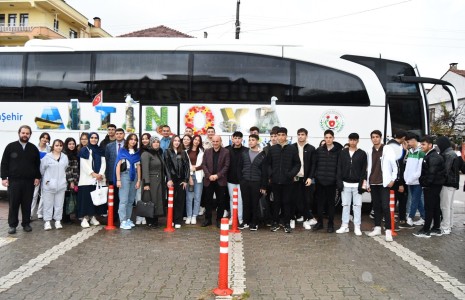 Altınovalı liseliler Bursa'yı geziyor