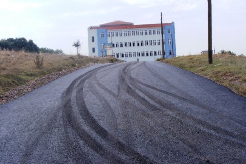 Başkan Oral’dan okul yolu açıklaması