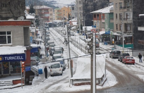 Altınova’da kar ekipleri hazır