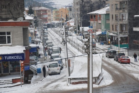 Altınova’da kar ekipleri hazır