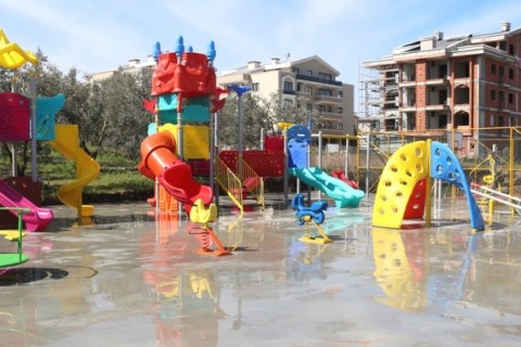 Altınova’da 3 yeni park hizmette