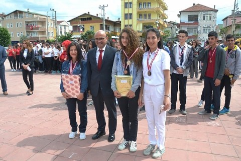 Altınova’da 19 Mayıs coşkusu