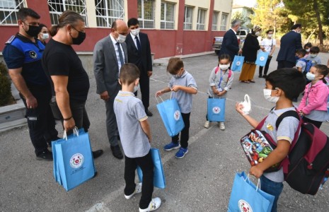 Kırtasiyeler, Başkan Amca’dan