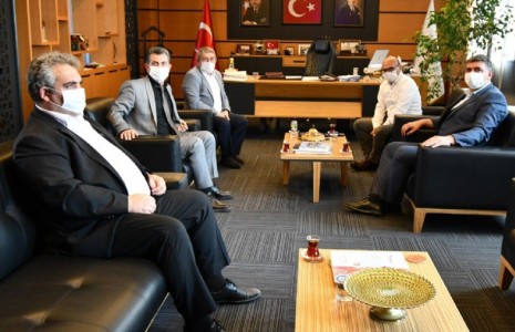 MHP’den Başkan Oral’a ziyaret