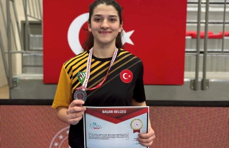 Derya Namaz, Türkiye ikincisi oldu